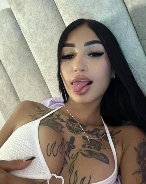 ๐
YOUNG, CURVY HOTTIE ๐ฆ OUTCALL / INCALL ๐ ACCEPT CASH ๐ต