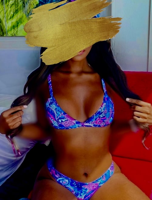 Petit & fit 34DD sweetheart next door