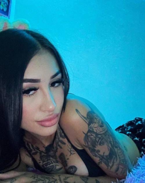 👅 YOUNG, CURVY HOTTIE 💦 OUTCALL / INCALL 🍑 ACCEPT CASH 💵