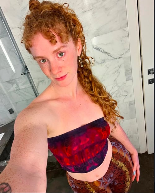 Horny as f**k, need a naughty d*ck to ride the hell out of me ....