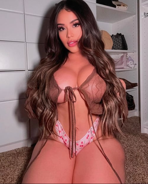 I’m available for both incall and outcall services