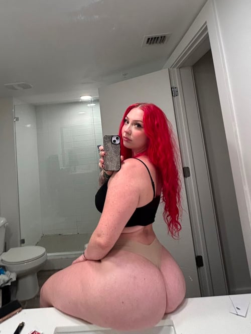 NAUGHTY RED HEAD 🥵🍆 🍑💦 Text me 205-205-4111 or add my Telegram : Daniellareid