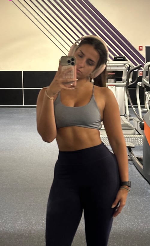 Your playful shorty is horny asf 🍆💦 and available for hookup. Dare to discover true pleasure😇