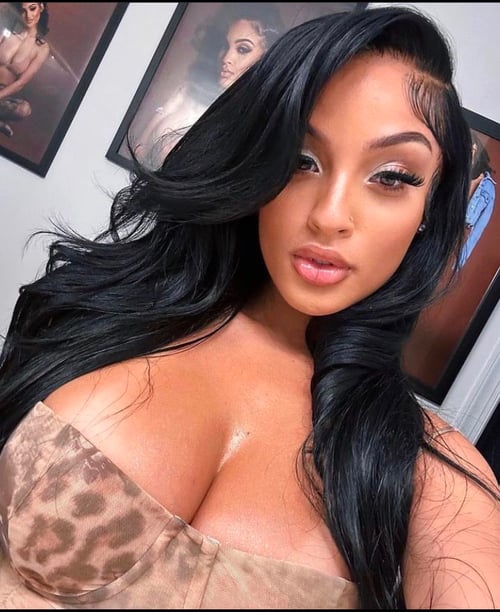 LOOKING🍭4🍬D🍦SWEETEST🍼MILKY💦JUICY🌧WET🍇**🍓SEND A DM