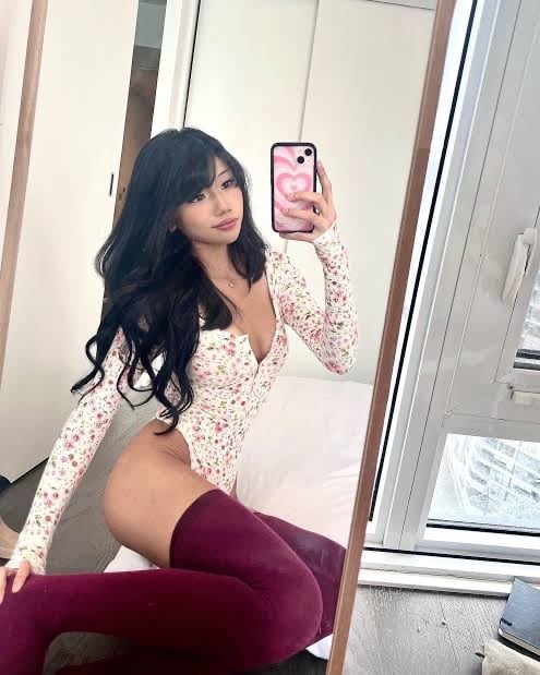 NAUGHTY ASIAN LADY AVAILABLE NEXT DOOR FOR YOU DEEP INSIDE Me.