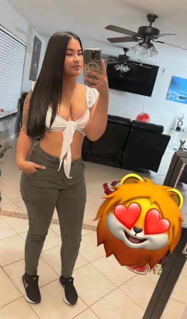 Chica nueva en la ciudad 👅👅