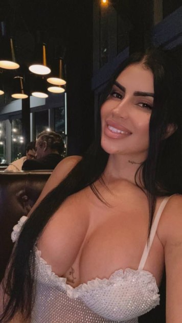 sexy hot girls baby am waiting for you call me any time